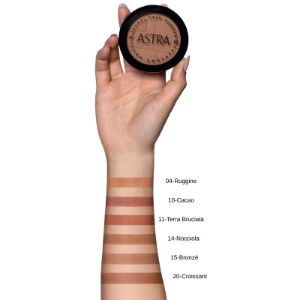 Terra compatta effetto abbronzato Bronze Skin Powder Astra colori